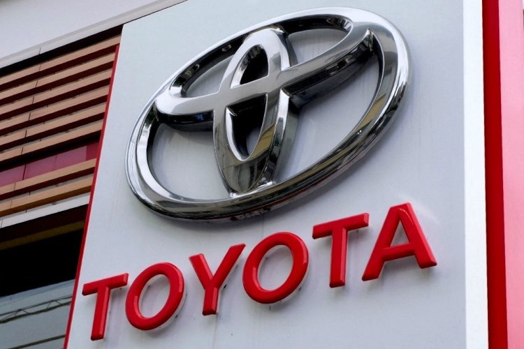 Toyota's Profit Rises 17% Despite Challenges