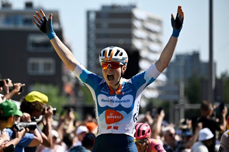 Charlotte Kool Wins Tour de France Femmes Opener