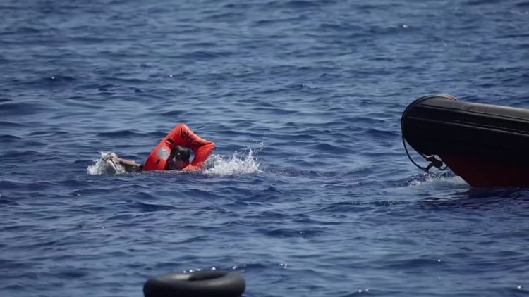 100 Migrants Rescued Off Lampedusa Coast