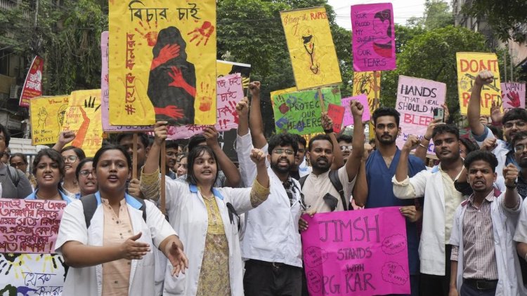 India Doctors Strike After Trainee's Murder