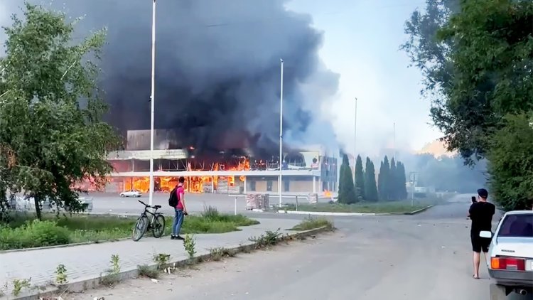 Ukrainian Strikes Ignite Fire in Donetsk Mall