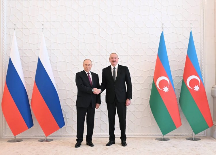 Aliyev and Putin Discuss Peace, Trade in Baku Talks