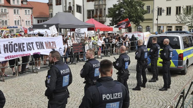 Thousands Protest Far-Right Surge in Thuringia