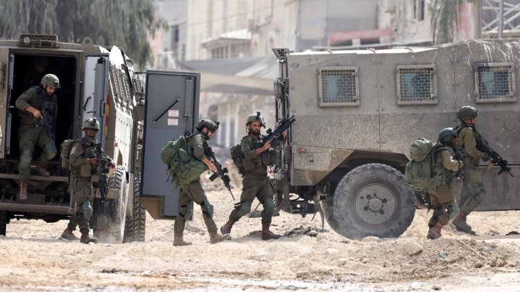 Israeli Forces Raid West Bank Towns