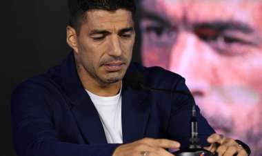 Luis Suarez Announces Retirement from Uruguay Squad