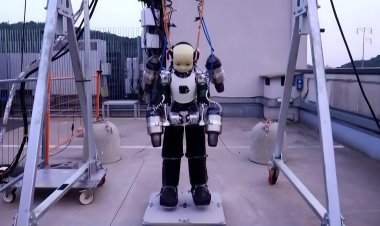 Meet iRonCub: A Jetpack-Flying Humanoid Robot