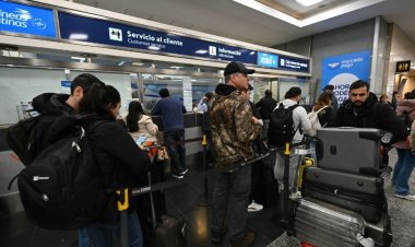 Argentina Airport Strike Disrupts 15,000 Passengers