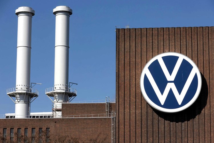 Volkswagen Faces Possible Factory Closures in Germany