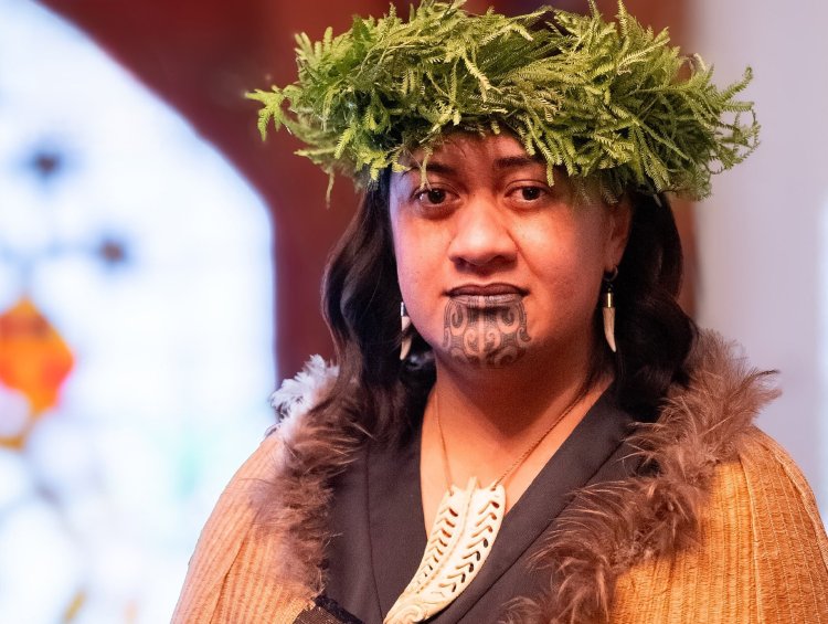 New Maori Queen Anointed Amid Race Relations Struggles