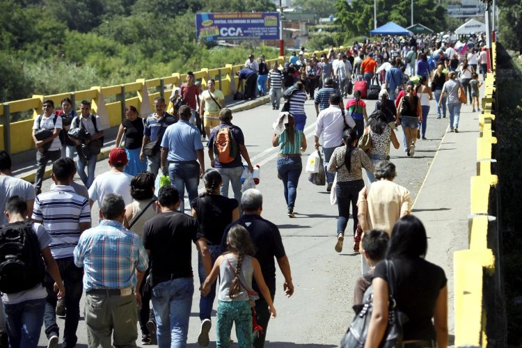 Venezuelan Migrants Feel Abandoned at Brazil Border