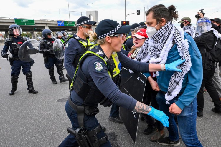 Clashes Erupt at Anti-War Protest in Melbourne