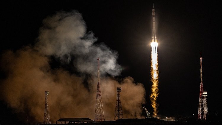 Soyuz Spacecraft Docks with ISS, Sets Crew Record