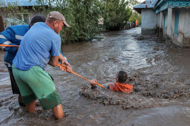 Torrential Rain Kills Five in Eastern Romania