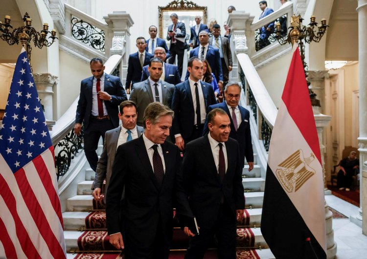 Blinken meets Egypt's foreign minister in Cairo