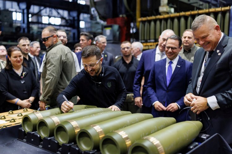 Zelensky presents war plan during U.S. visit