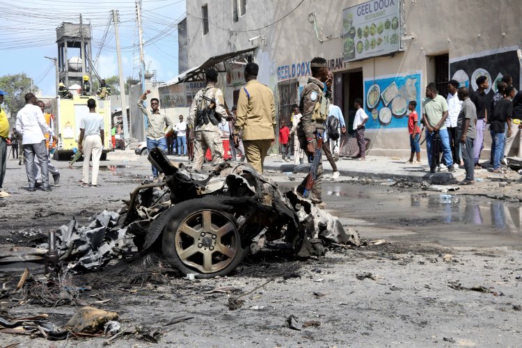 Bomb blasts in Somalia kill six, injure ten