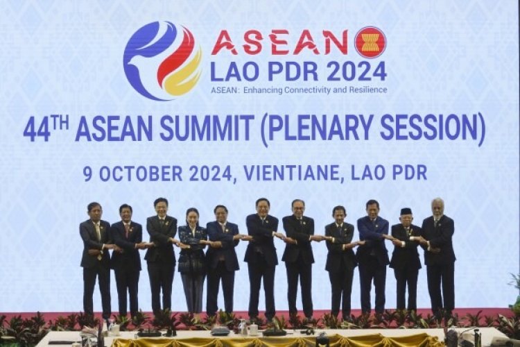 ASEAN leaders' summit opens in Laos