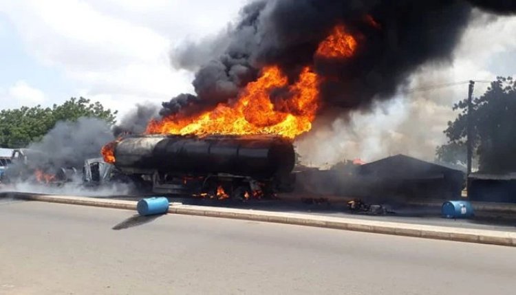 Nigeria fuel tanker explosion kills 147 people