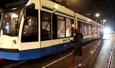 Renewed violence in Amsterdam after soccer match