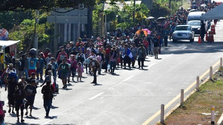 Migrant caravan departs as US election looms