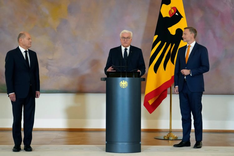 German president urges stability after coalition collapse