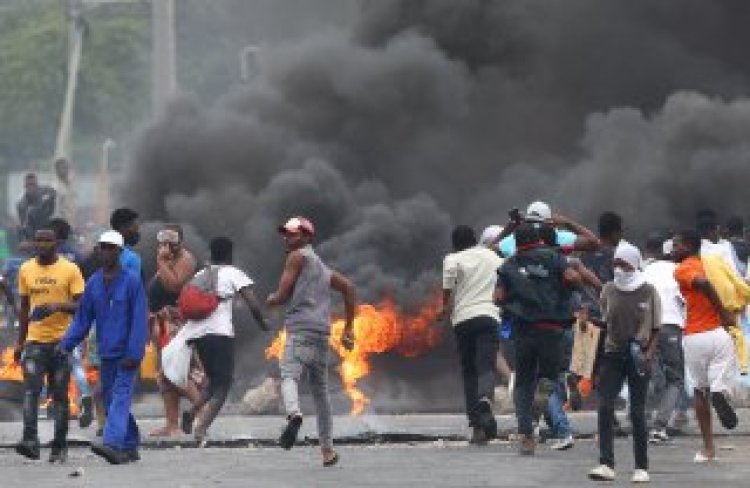 Protests over disputed election escalate in Maputo