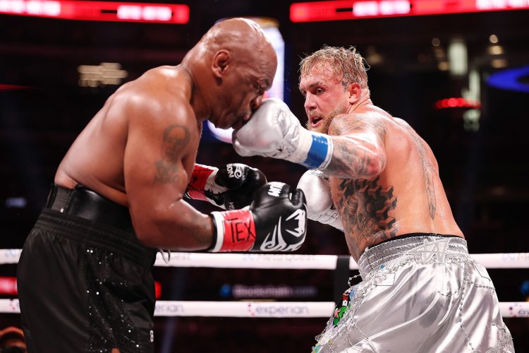 Jake Paul defeats Mike Tyson in boxing match