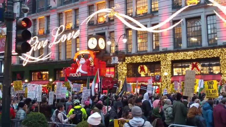 Protests disrupt NYC parade over Gaza conflict