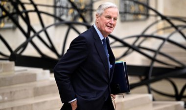 French PM ousted in no-confidence vote