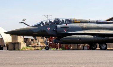 France begins military withdrawal from Chad