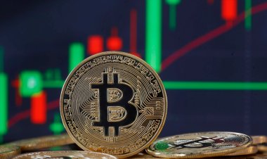 Bitcoin surges past $105,000 amid Trump plans