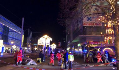 Driver kills 2, injures 60 at German Christmas market