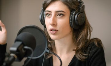 Italian journalist jailed in Iran over podcast