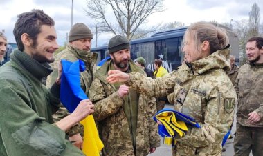 Ukraine-Russia swap frees hundreds of captives