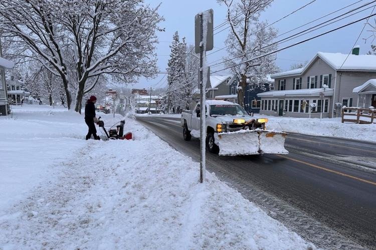 Winter storm batters U.S. with record snowfall