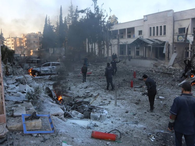 Airstrikes kill 3 in Idlib hospital attack