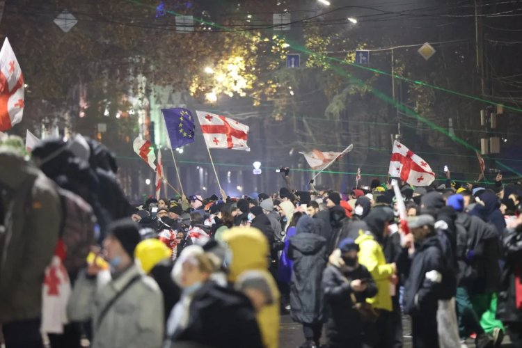 Pro-EU protests escalate in Tbilisi amid crackdown