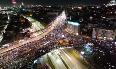 Serbian protests demand justice for collapse