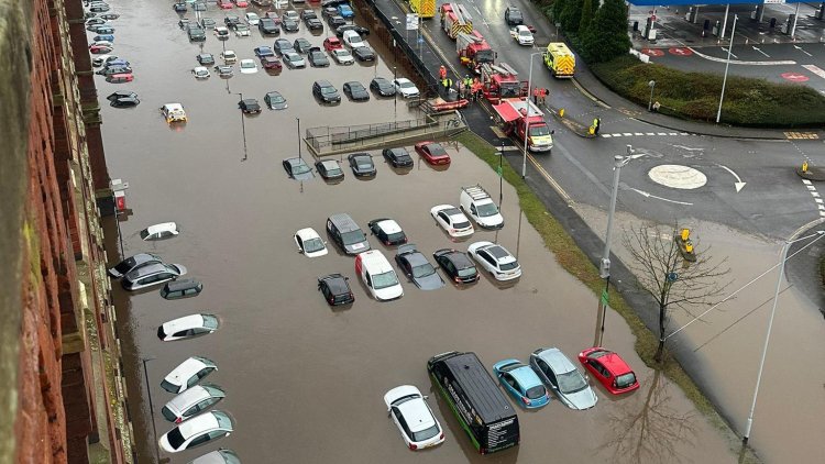 Flooding disrupts north-west England on New Year