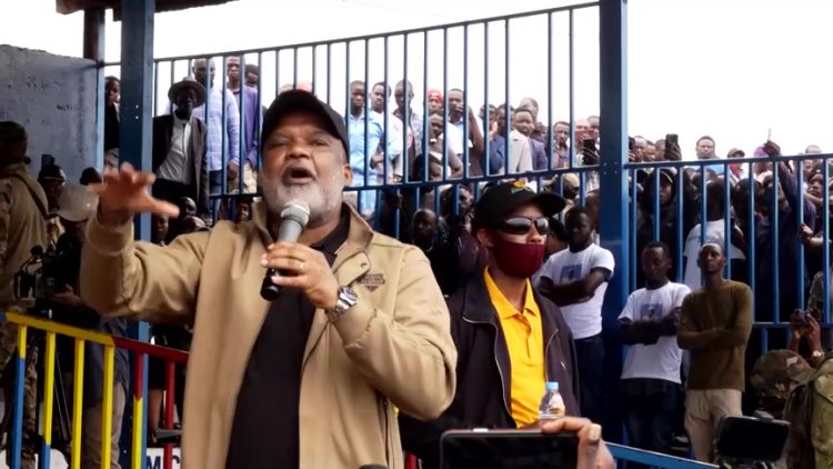 Rebels appoint leaders in captured Congo areas