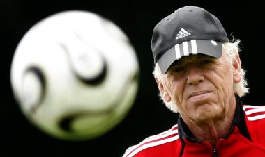 Legendary football coach Leo Beenhakker dies at 82