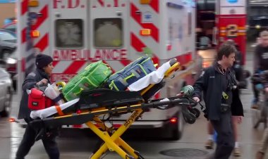 Tourist helicopter crash kills six in NYC