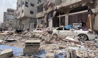 Israeli strike hits Gaza school shelter