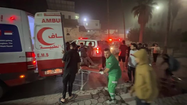 Israeli strike hits Gaza school shelter