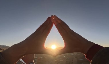Bolivia marks Aymara New Year at sunrise