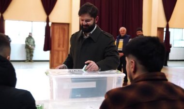 Communist candidate wins Chile primary