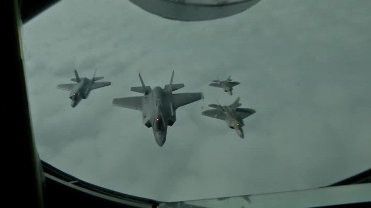 U.S. boosts Middle East military presence