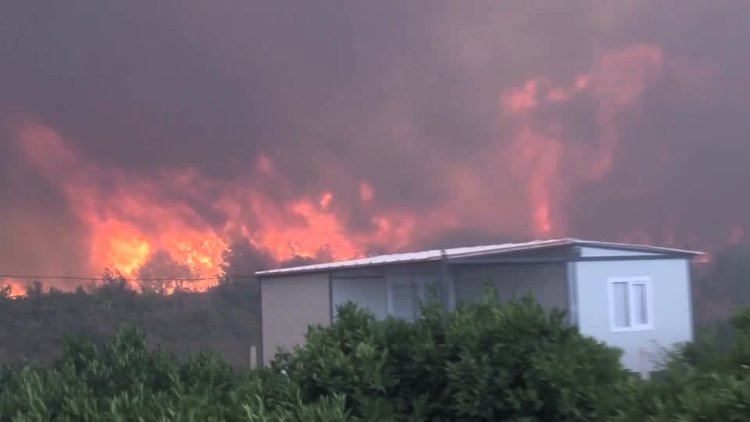 Winds hamper Izmir wildfire response