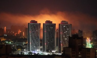 Russian strikes hit Kyiv, kill 2 civilians