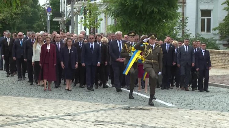 Ukraine hosts global envoy summit